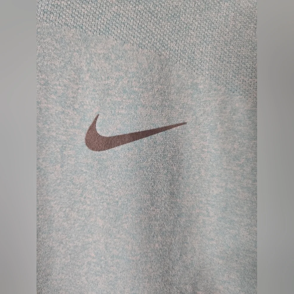 Nike Dri-FIT Golf Polo Women's Size Large Tiffany Blue Lightweight Performance T - Picture 3 of 7